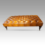 Large Chesterfield buttoned leather stool - Image 8