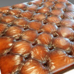 Magnificent leather and walnut coffee table - Image 3