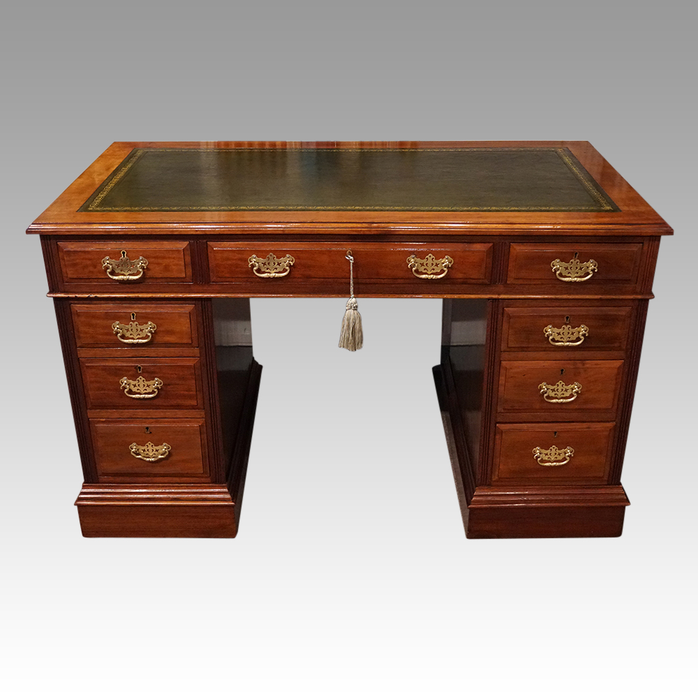 Late-Victorian-pedestal-desk.jpg Late Victorian pedestal desk - Image 1