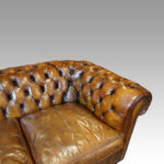 Leather button back 2-seat Chesterfield - Image 6