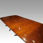 George V mahogany 3 pillar dining table - Image 12