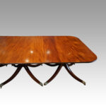 George V mahogany 3 pillar dining table - Image 10