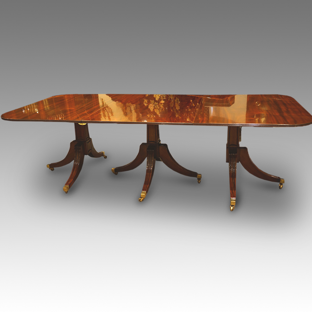 Mahogany-3-pillar-dining-table.jpg Mahogany Georgian style 3 pillar dining table - Image 1