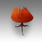 Mahogany pedestal dining table - Image 8