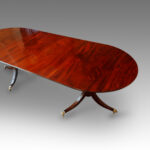 Mahogany pedestal dining table - Image 2