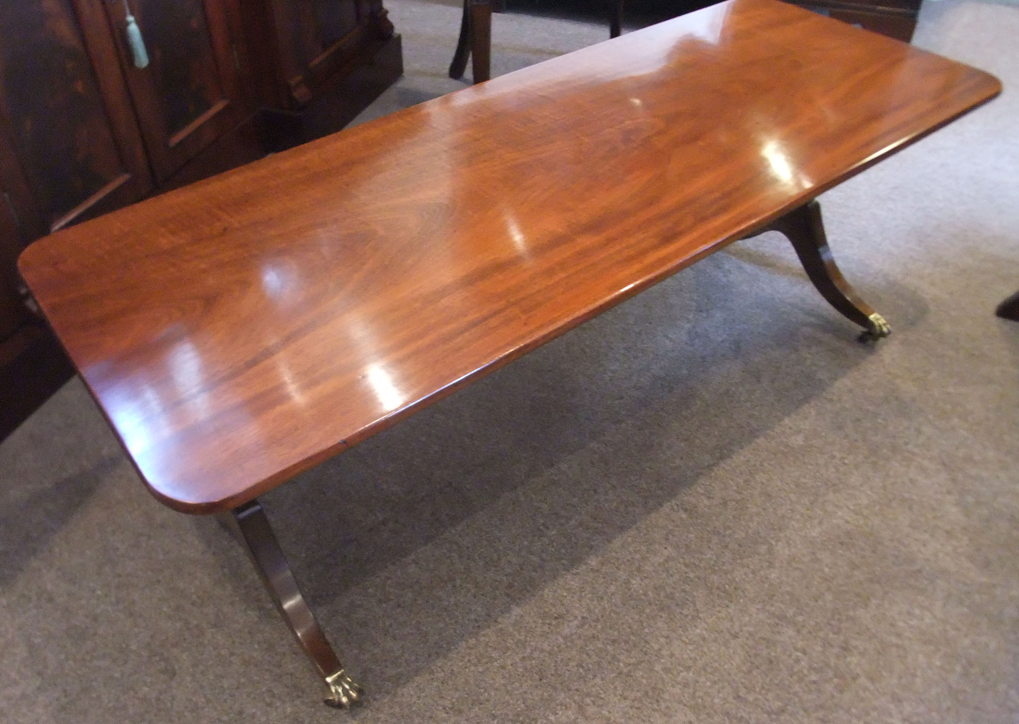 Mahoganyoblongcoffeetable.jpg Mahogany Coffee Table - Image 1