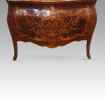 Marquetry bombe commode - Image 8