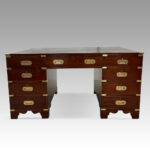Military campaign desk