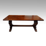 Oak refectory dining table - Image 4