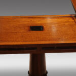Oval mahogany extending dining table - Image 6