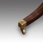 Oval mahogany extending dining table - Image 5