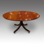 Oval mahogany extending dining table - Image 2