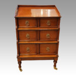 Pair of Georgian style bedside chests - Image 8
