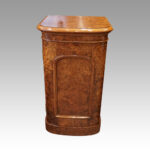 Pair Victorian walnut bedside cabinets - Image 5