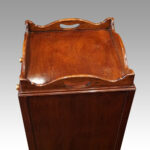 Pair mahogany bedside cabinets - Image 6