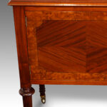 Pair of Edwardian mahogany bedside cabinets - Image 10