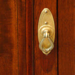 Pair of Edwardian bedside cabinets - Image 9
