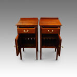 Pair of Edwardian bedside cabinets - Image 5