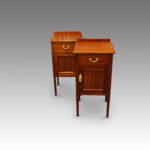 Pair of Edwardian bedside cabinets - Image 6
