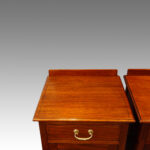 Pair of Edwardian bedside cabinets - Image 2