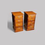Pair of Edwardian walnut bedside chests - Image 5