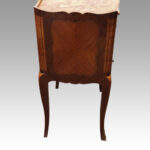Pair of French bedside cabinets - Image 6