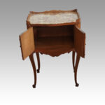 Pair of French bedside cabinets - Image 2