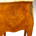 Pair of French bedside cabinets - Image 2