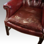 Pair of George VI leather wing chairs - Image 5