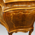 Pair of fine inlaid walnut Italian commodes - Image 10