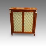 Pair of Regency style mahogany cabinets - Image 8