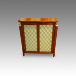 Pair of Regency style mahogany cabinets - Image 10