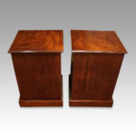 Pair of Victorian mahogany bedside chests - Image 4
