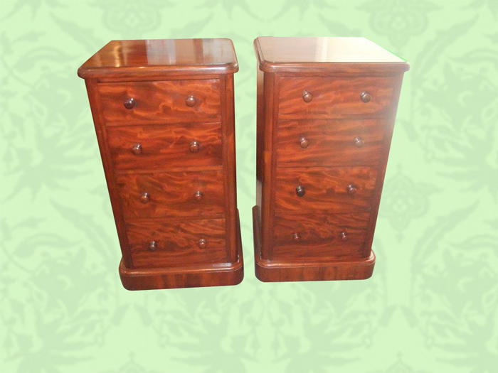 Pair-of-Victorian-mahogany-pedestals.jpg Pair of Victorian Large Mahogany Pedestals - Image 1