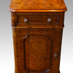 Pair of Victorian walnut bedside cabinets - Image 9