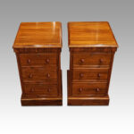 Pair of Victorian walnut bedside chests - Image 6