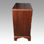 Pair of mahogany bedside chests - Image 4