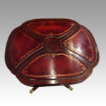Pair of Duncan Fyffe style mahogany lamp tables - Image 2