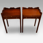 Pair of mahogany bedside tables - Image 7