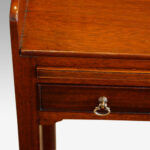 Pair of mahogany bedside tables - Image 6