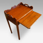 Pair of mahogany bedside tables - Image 11