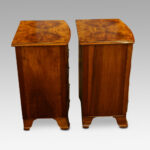 Pair of walnut small chests - Image 3