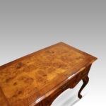 Queen Anne style walnut dressing table - Image 2