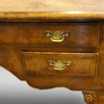 Queen Anne style walnut dressing table - Image 5