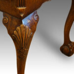 Queen Anne style walnut dressing table - Image 10