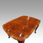 Queen Anne style walnut dining table - Image 4