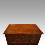 Queen Anne walnut chest of drawers - Image 2