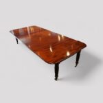 Regency mahogany extending dining table - Image 9