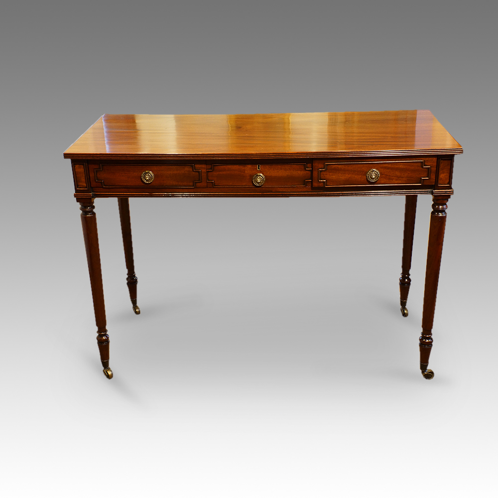 Regency-mahogany-sidetable.jpg Regency mahogany sidetable, in the manner of Gillow of Lancaster - Image 1