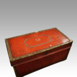 Regency red leather camphorwood trunk - Image 2